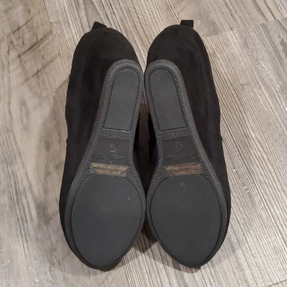 Dream Pairs Wedge Heel Ankle Suede Booties Size 7.5